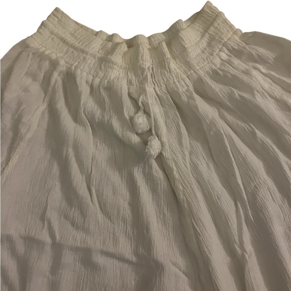 Casual White Women's Skirt - Picture 2 of 3